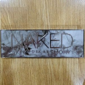 Urban Decay Smoky Eyeshadow Palette